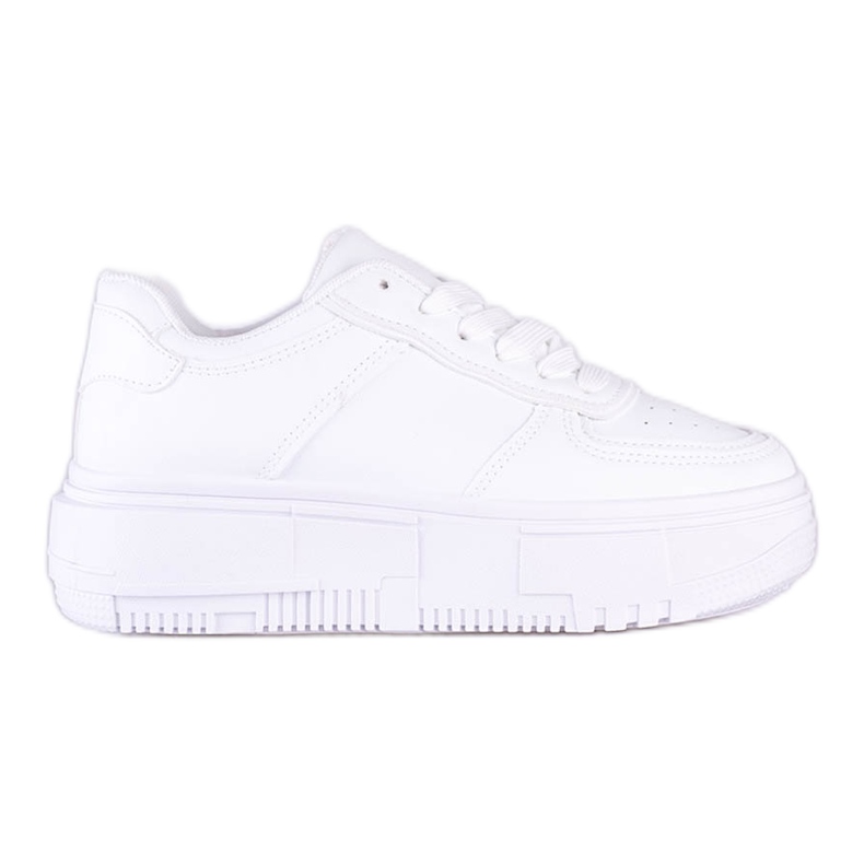 White Shelovet women's sports shoes on the platform