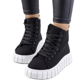 BM Black sneakers on the Horizo ​​platform