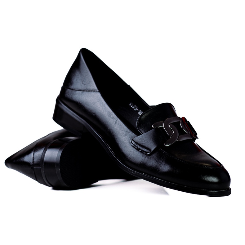 Elegant women's moccasins with a chain Vinceza black