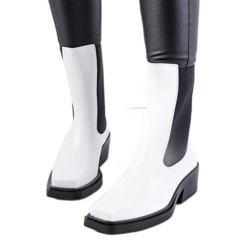 White Maret boots White Maret boots