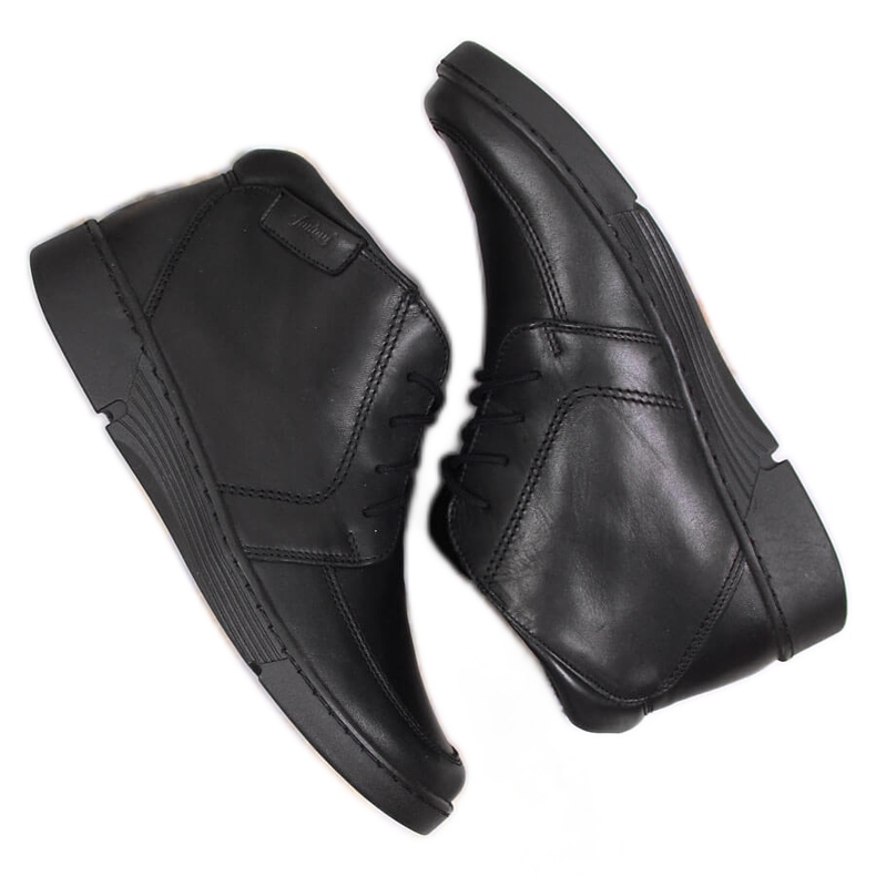 Łukbut Comfortable insulated black leather boots for women Lukbut 675