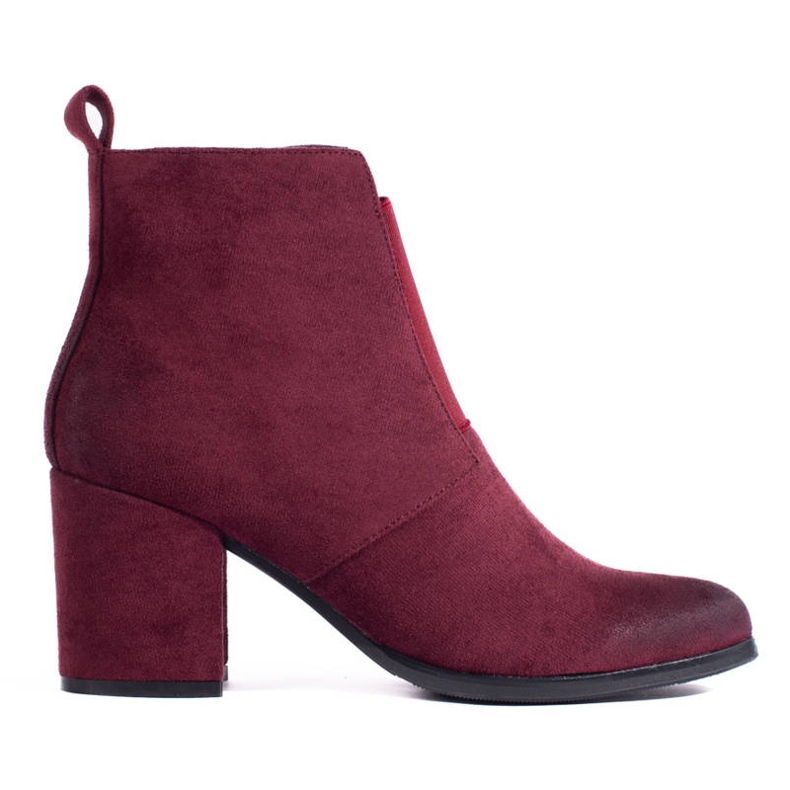 Ladies' maroon boots on a post with a Shelovet elastic red