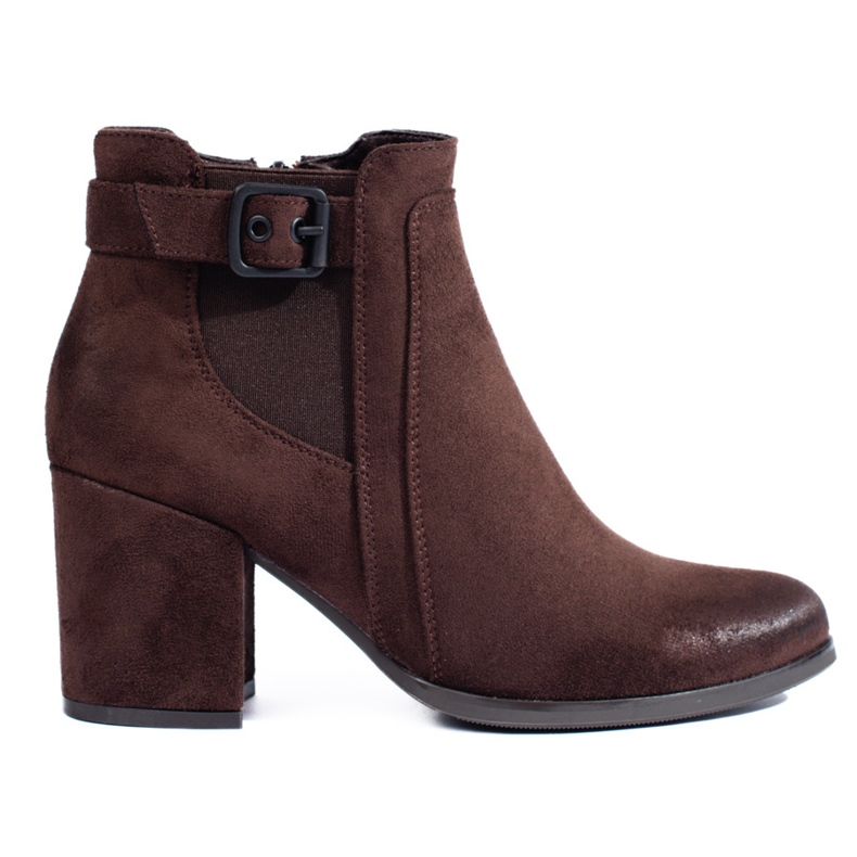 Women's brown suede Chelsea boots on the Shelovet post