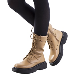 Brown insulated boots from Sobrin