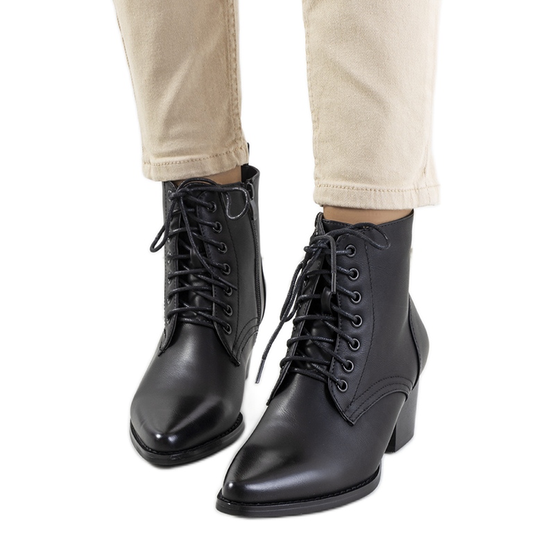 Black Seameet boots