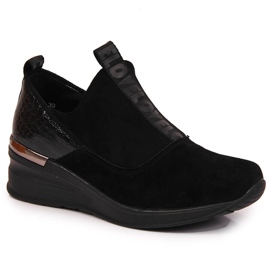 Leather women's shoes with a wedge heel, black Filippo Leather women's shoes with a wedge heel, black Filippo