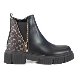 Ladies' black Chelsea boots on the Shelovet platform