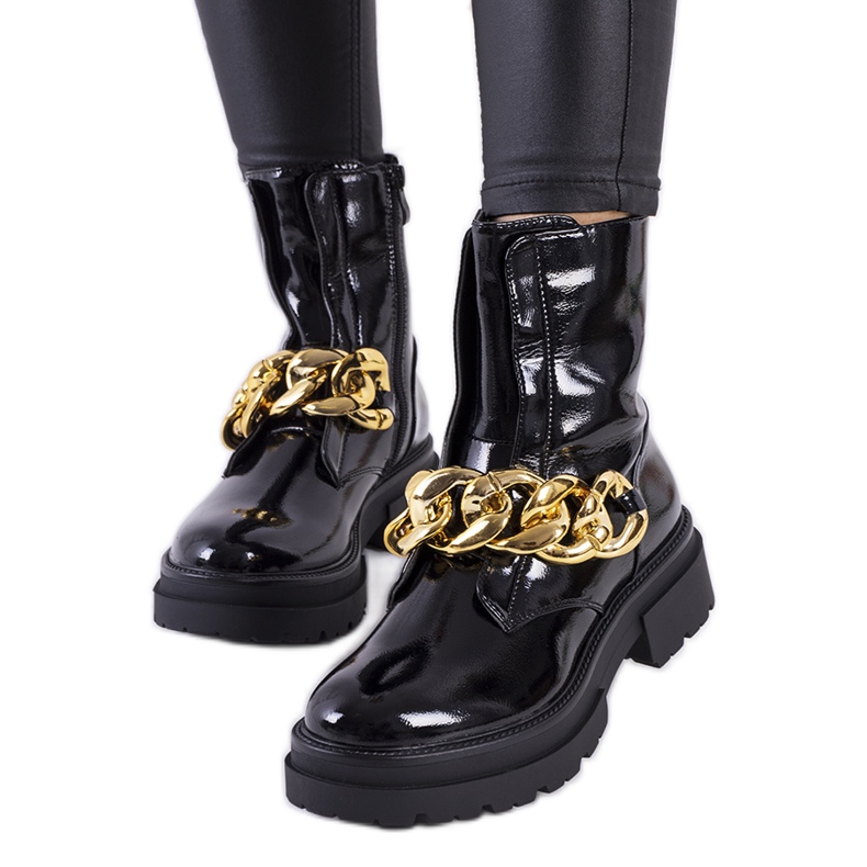 BM Goldenleaf black boots