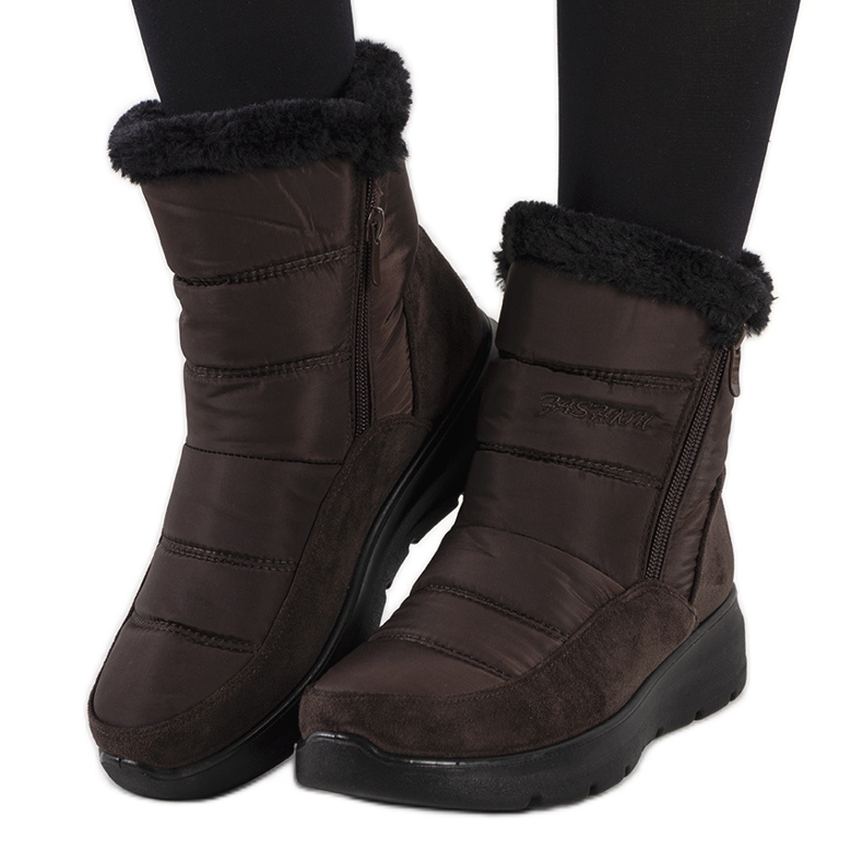 Azmarin brown quilted snow boots