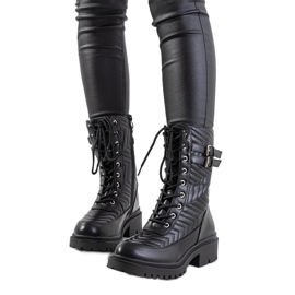 Black Aerilon quilted boots