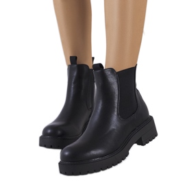 Black eco-leather boots from Ecrin