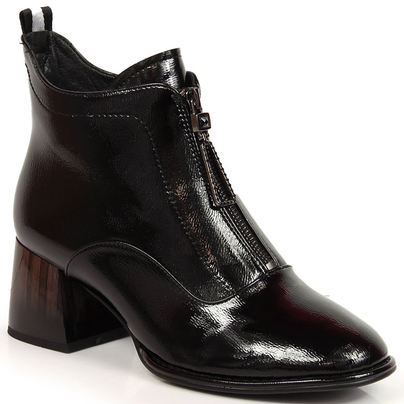 S.Barski Black patent leather boots by S. Barski S.Barski Black patent leather boots by S. Barski