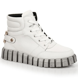 Women's platform workers with white Potocki decoration Women's platform workers with white Potocki decoration