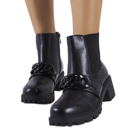Black ankle boots with Bilka chain Black ankle boots with Bilka chain