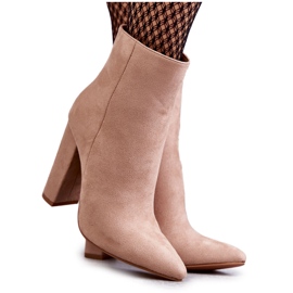 Elegant suede boots on a post in dark beige Ettany