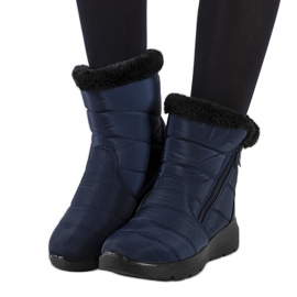Navy blue quilted boots from Blibrey