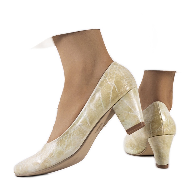 Beige classic Bond pumps