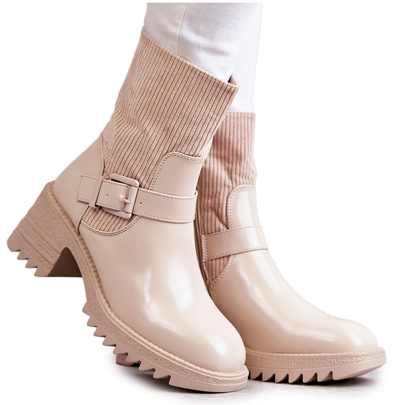 Women's Warm Boots On A Chunky Heel Beige Marinela