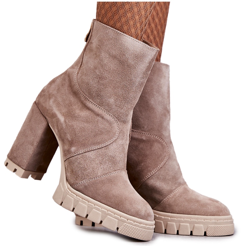 Suede Boots On High Heel Beige Elia