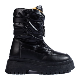 Black women's snow boots on the Vinceza platform Black women's snow boots on the Vinceza platform