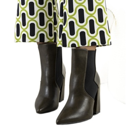 Green Chelsea boots on the Hamilt post