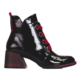 Ladies' black ankle boots with red Vinceza lacing Ladies' black ankle boots with red Vinceza lacing