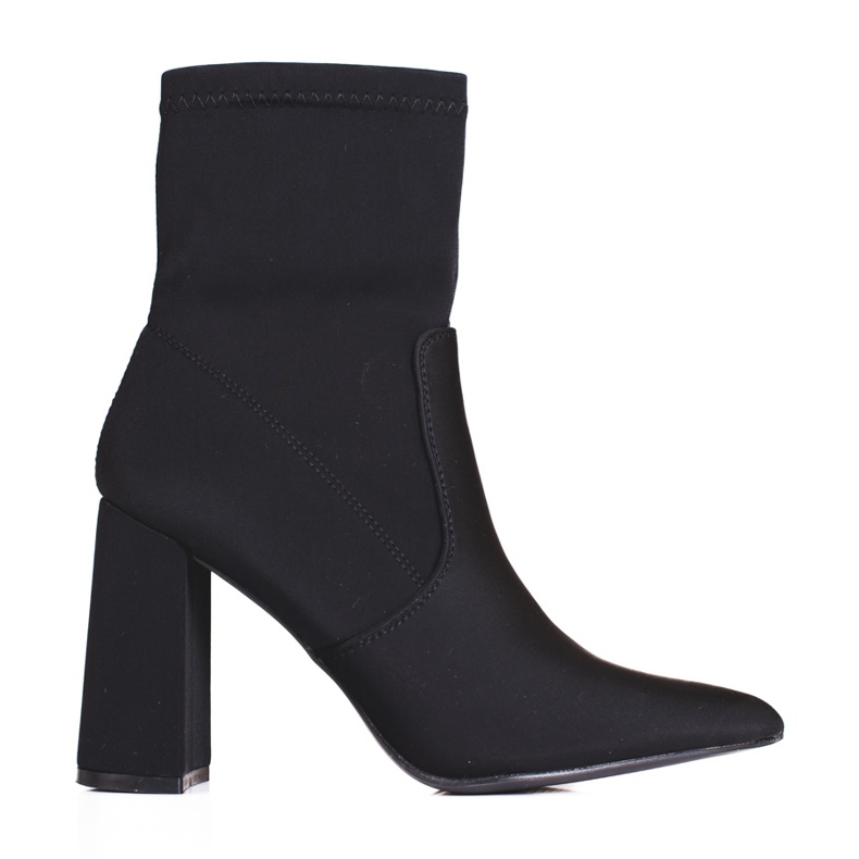 Black women's boots on the Shelovet post