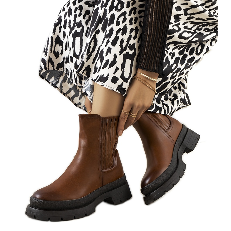Brown women's Frei boots