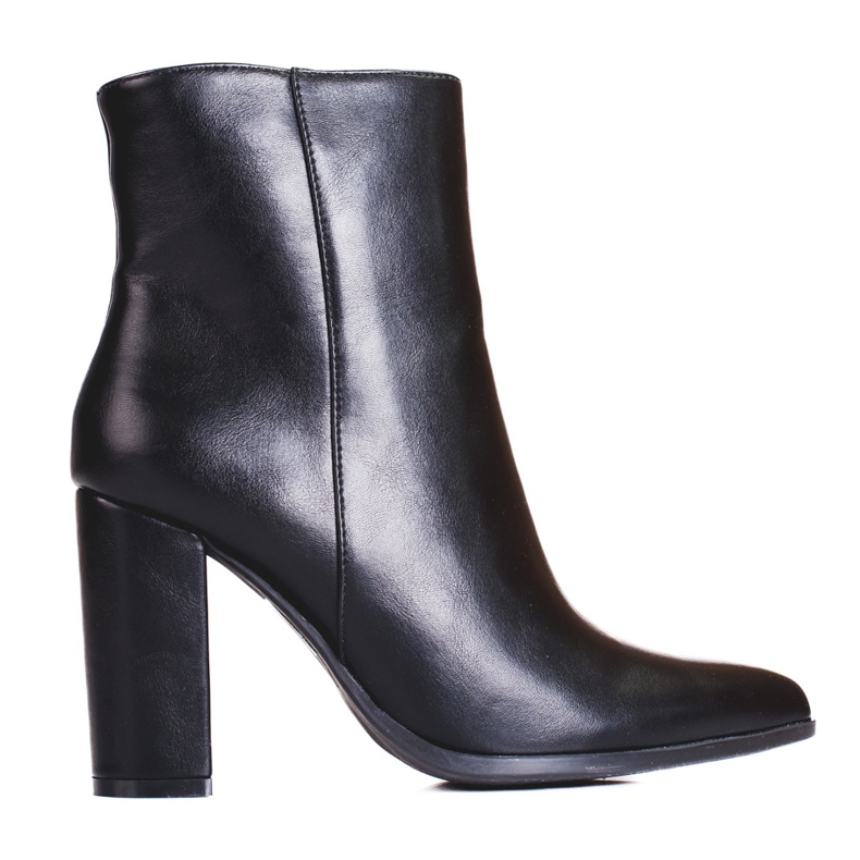 Women's boots on the Shelovet post black