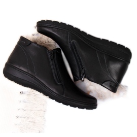 Comfortable black leather boots Helios 642