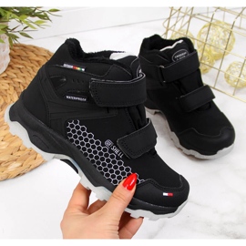 Boys' black Velcro waterproof snow boots from American Club Boys' black Velcro waterproof snow boots from American Club