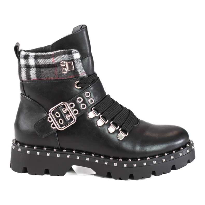 Women's black hiking boots with a Shelovet buckle