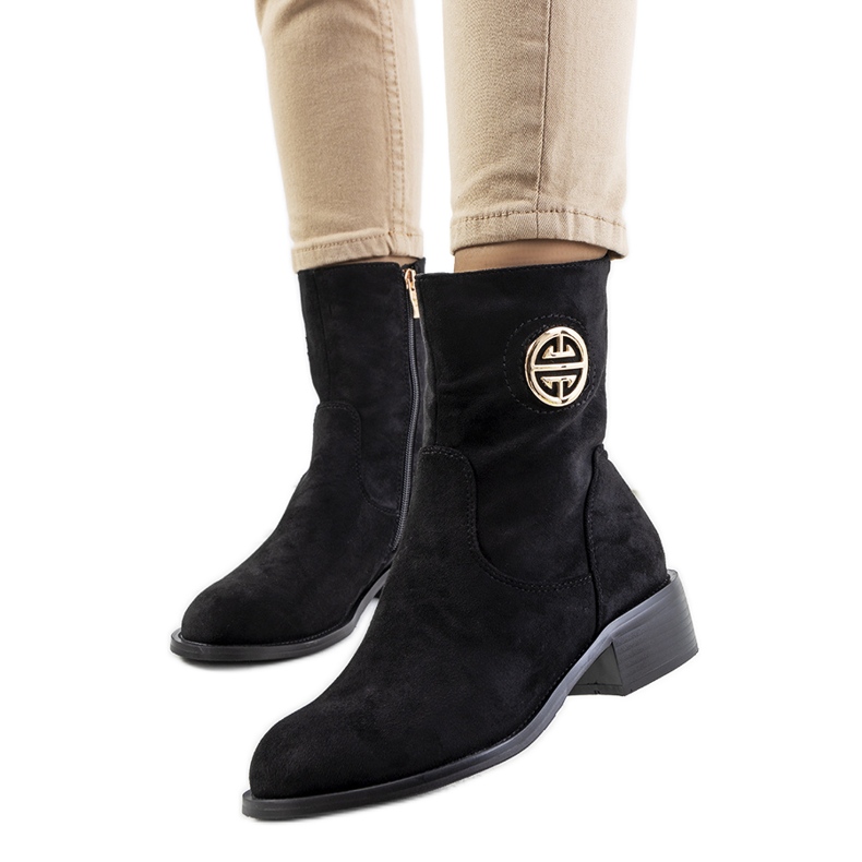Black Nurset boots