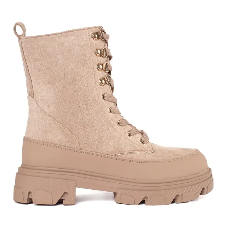 W. Potocki Women's workers on a beige Potocki platform