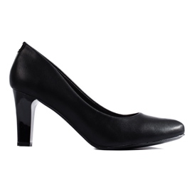 Classic black pumps Classic black pumps