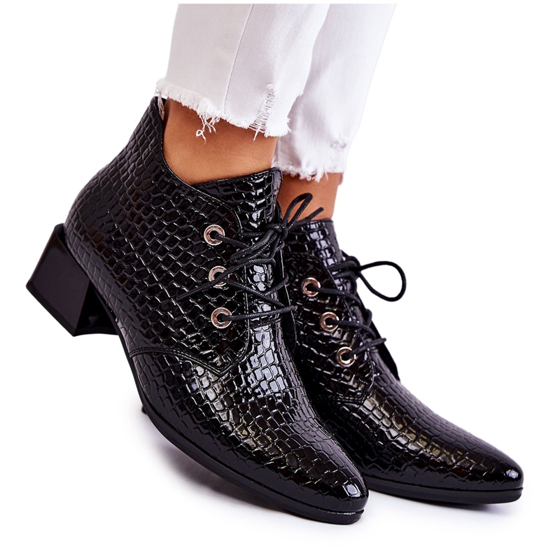 Vinceza Women's Boots With A Crocodile Pattern Black Farrah