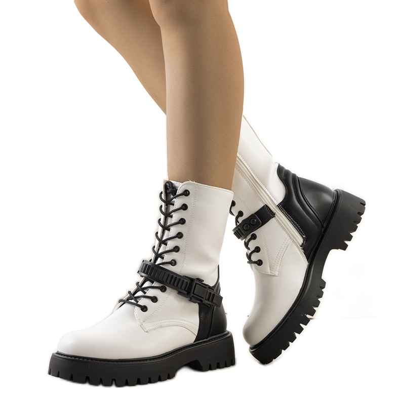 Livenza's white bags black Livenza's white bags black