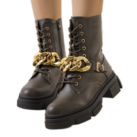 Green hiking boots with Iversen chain Green hiking boots with Iversen chain