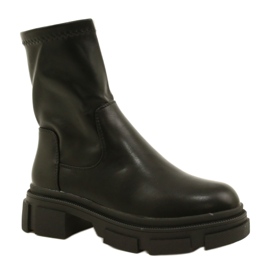 Women's leather boots on the thick M. Daszyński MR2127-20 black