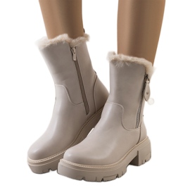 BM Beige snow boots with Degli fur