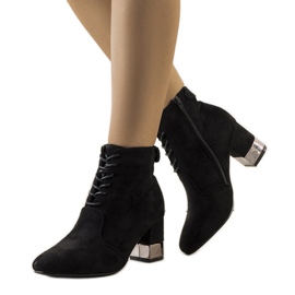 PA1 Black boots on the Verano post