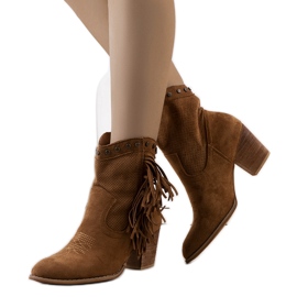 PA1 Fringed brown cowboy boots of Ophelia