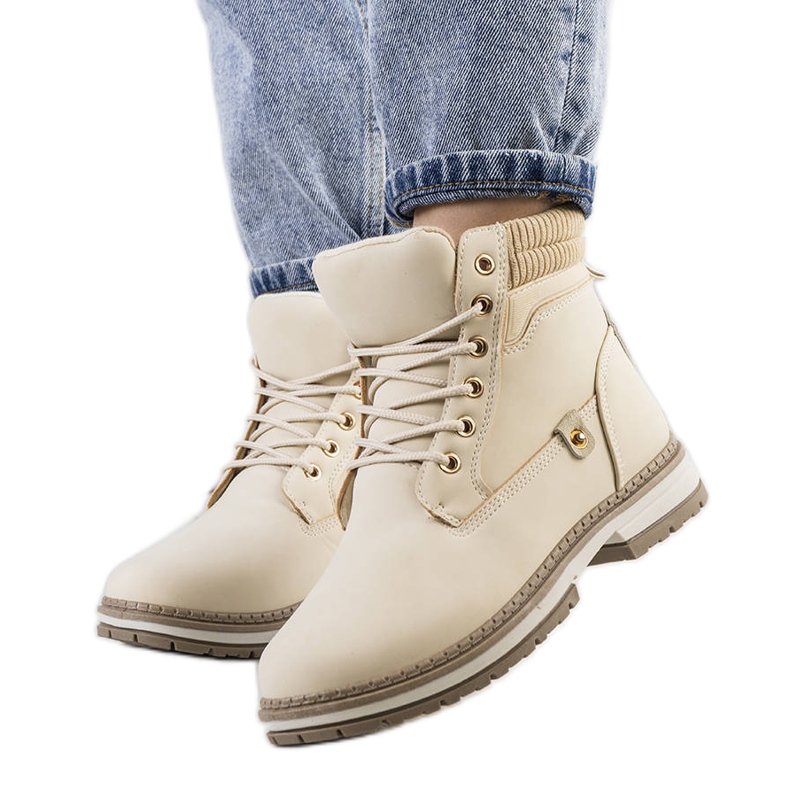 Beige women's Enines hiking boots