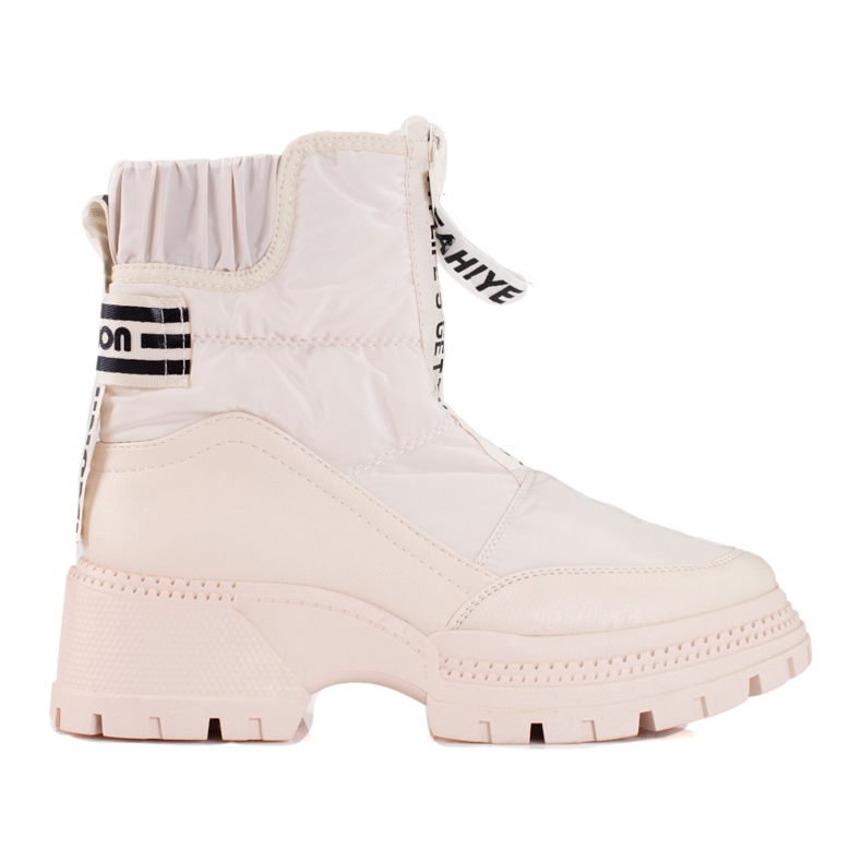 Ladies' beige snow boots on the Shelovet platform