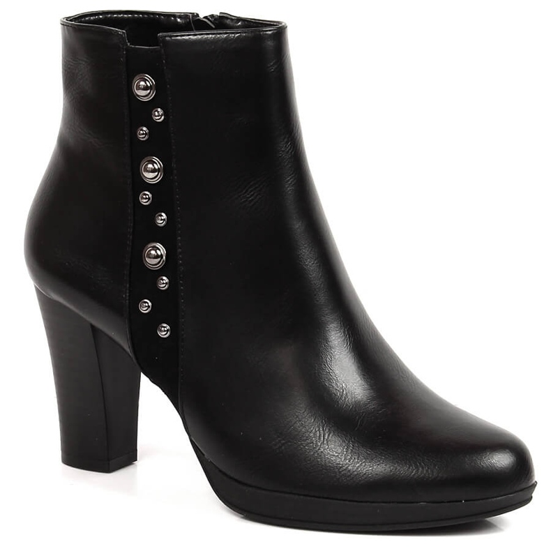 Women's boots on the post with the decoration of black insulated Jezzi