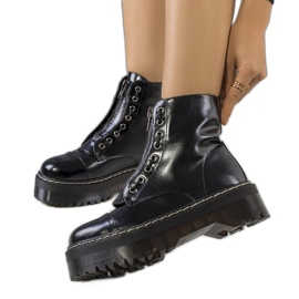 PA1 Black boots on the Kenti platform