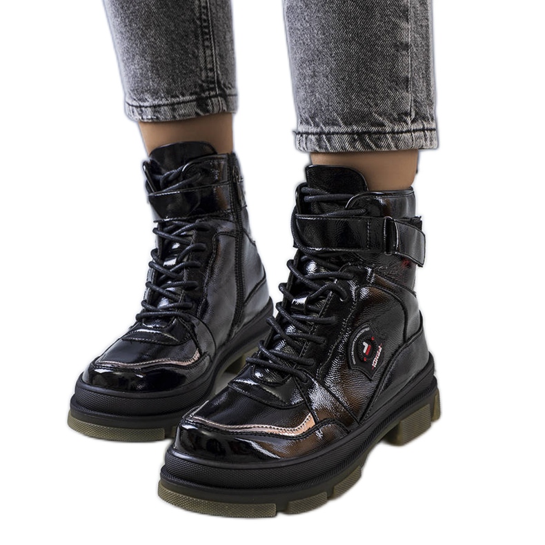 Black patent leather boots from Salent Black patent leather boots from Salent