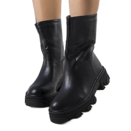 PA1 Black Nasidi insulated boots