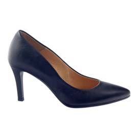 Espinto Pumps On A Black Pin