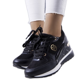Evento Black sneakers on the Berkley wedge